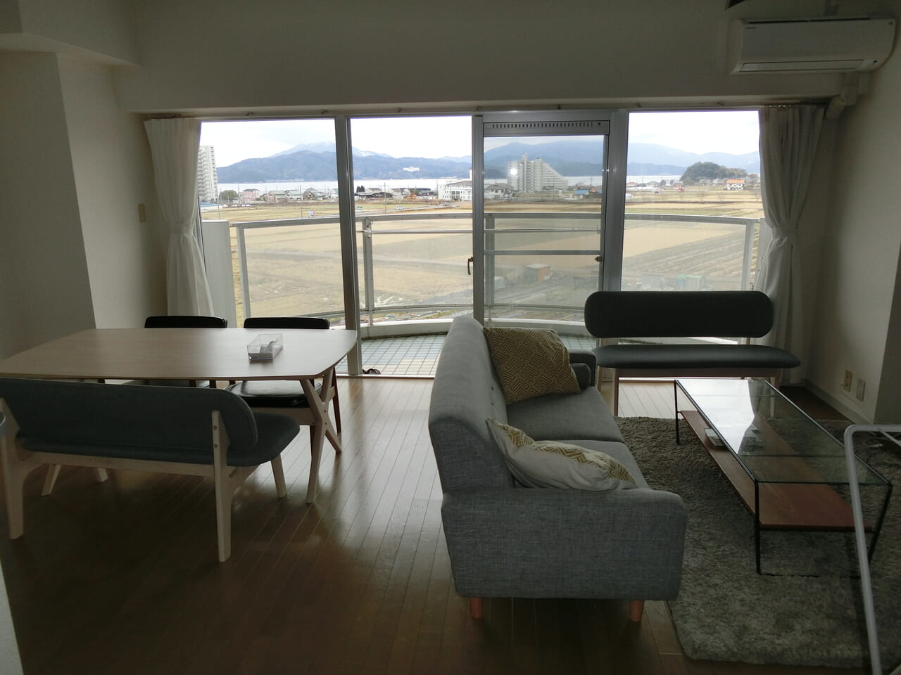 4号館305号室
