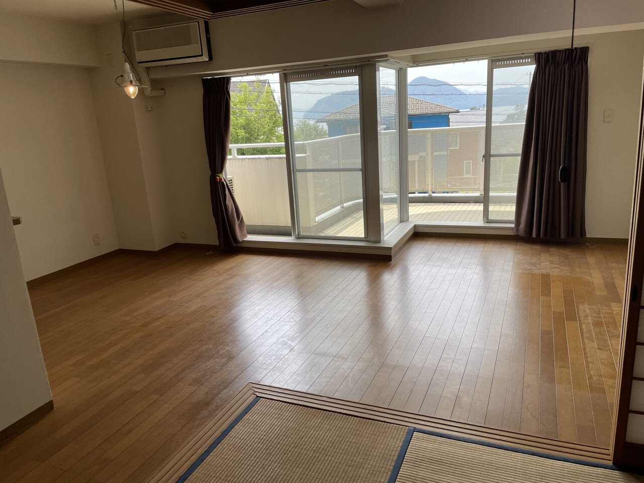 1号館206号室