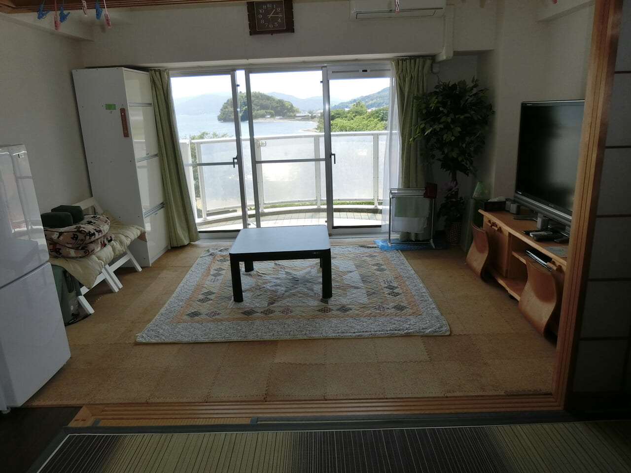 8号館407号室
