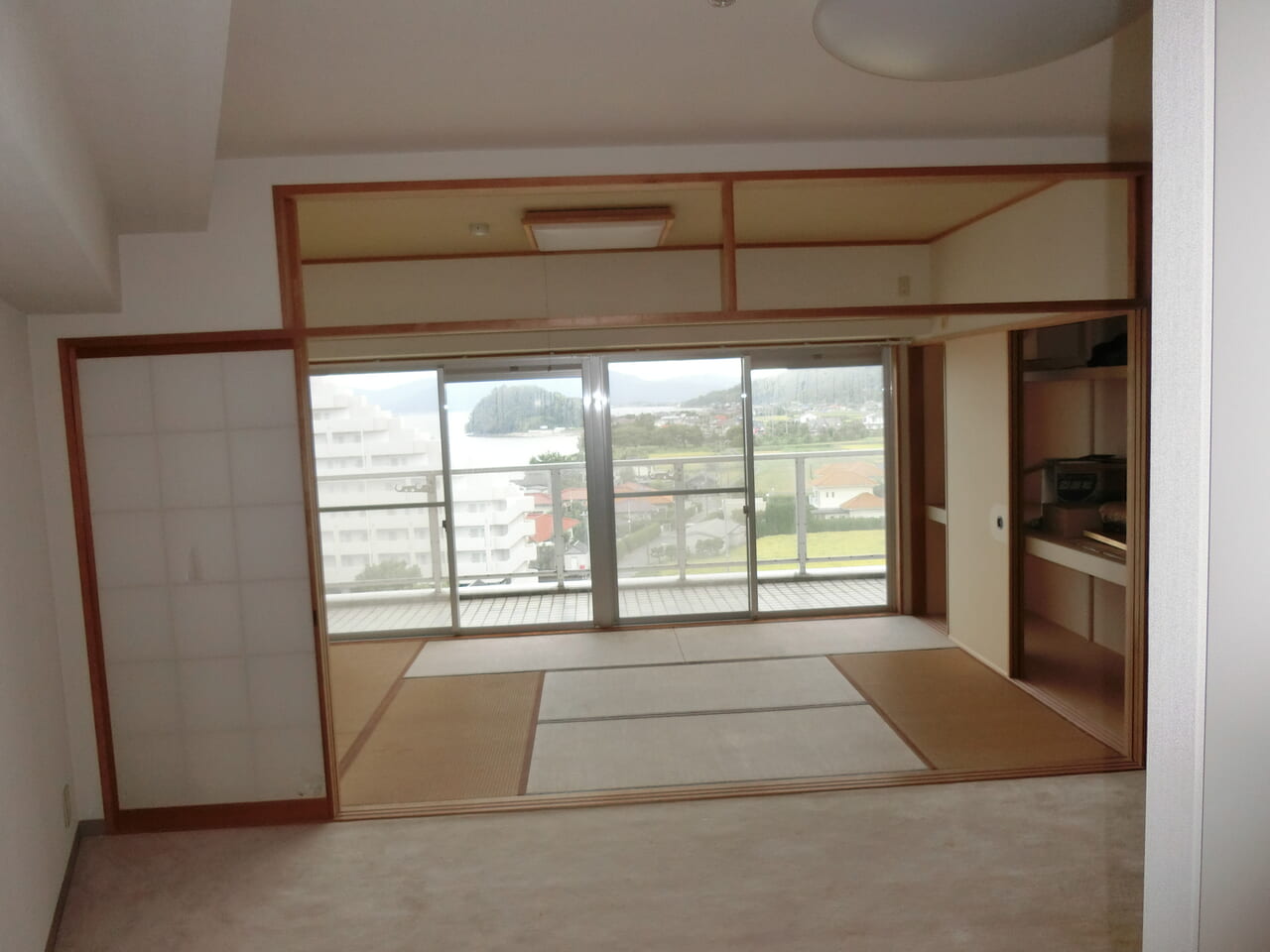 7号館804号室